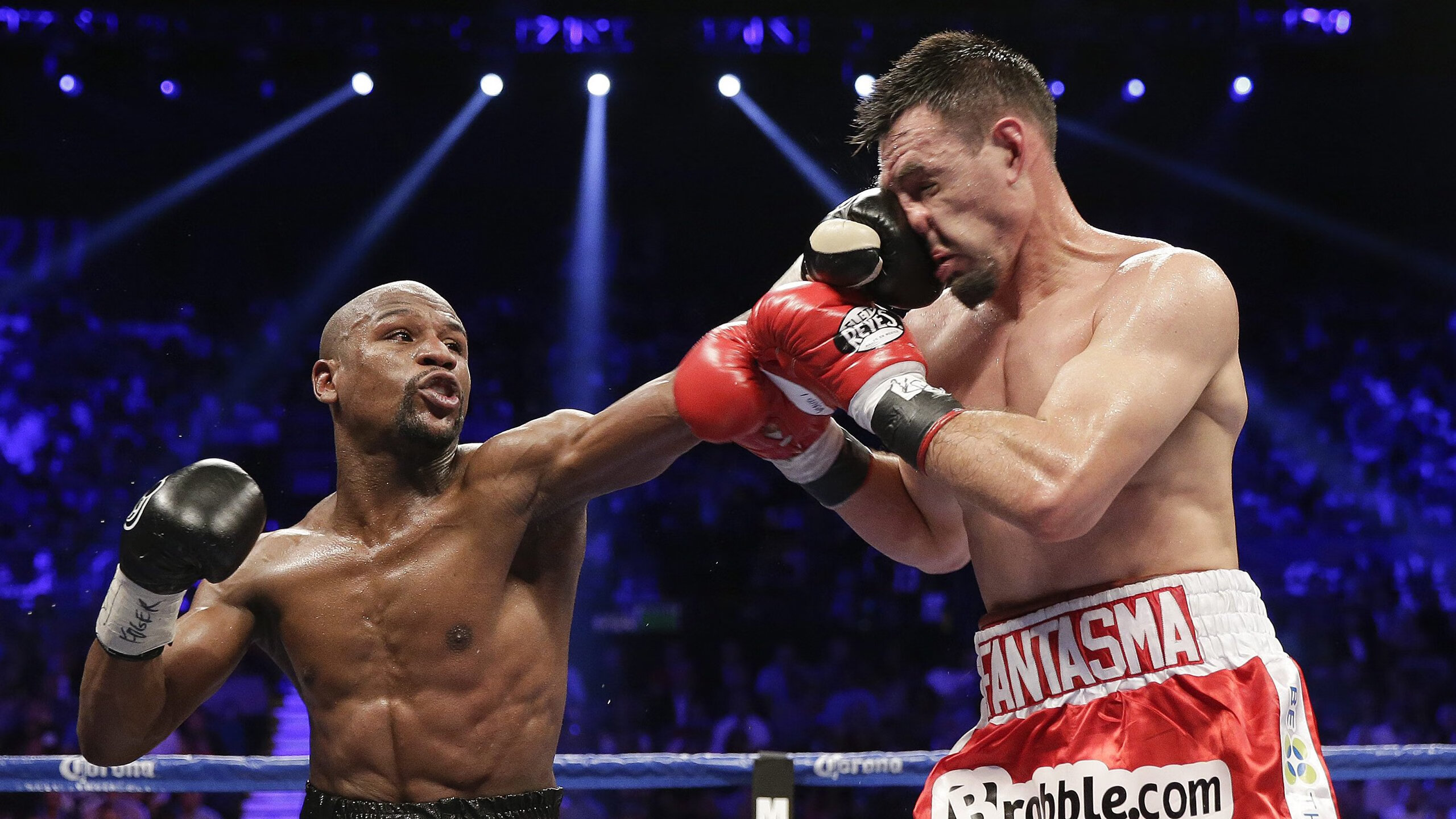 快船球队球队内外线配合更加流畅，快船内线有谁